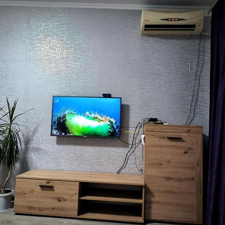 2-К Квартира Малиновського 12. Набережна Лівого Берега. Dnyipropetrovszk Kültér fotó